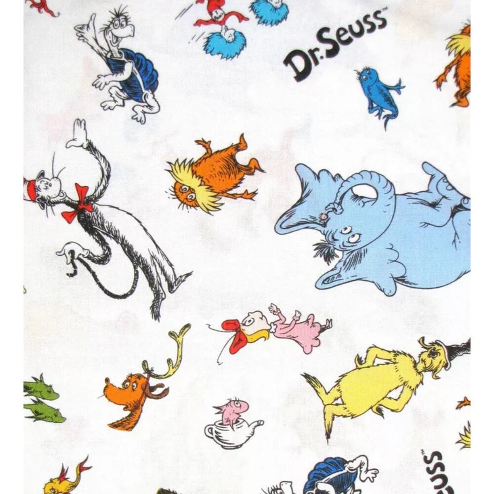 1 yard Robert Kaufman White Celebrate Dr Seuss Cat Hat 10790 Cotton Quilt Fabric